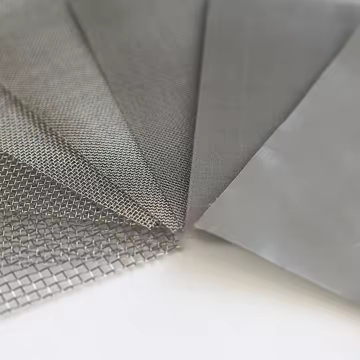 شاشة النافذة من الفولاذ المقاوم للصدأ 18 × 16 للفحص والفلتر