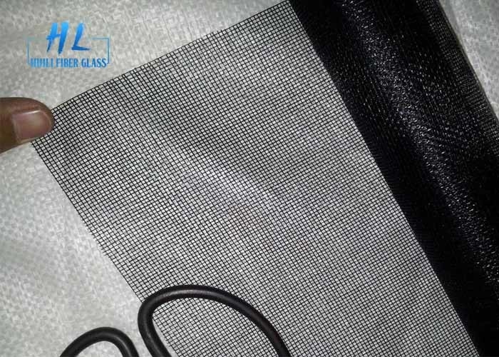 أبيض وأسود اللون عالية الوضوح الألياف الزجاجية أقحم يطير الشاشة المستخدمة لبركة أو الفناء